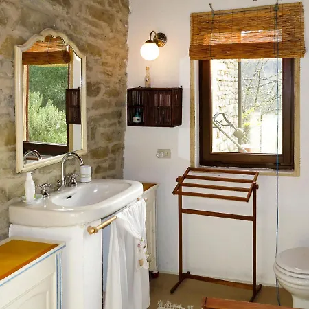 Holiday home Locazione Turistica Casa Pietra - Eso100